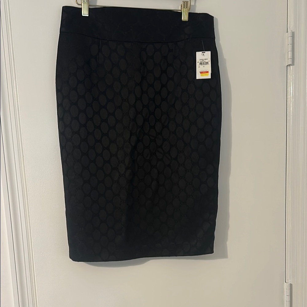 Elegant Black Pencil Skirt 👏🏽sold👏🏽